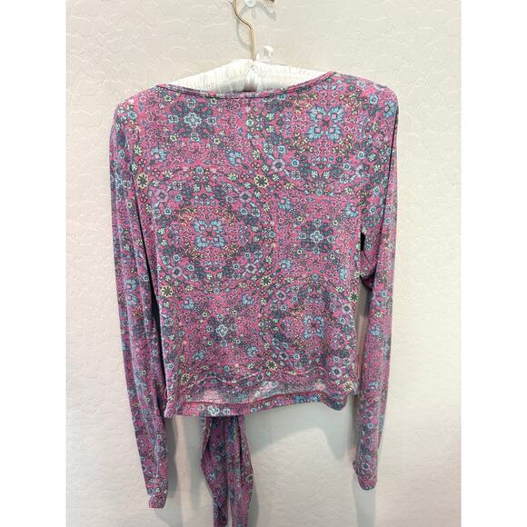 ANTHROPOLOGIE | Daily Practice Pink Floral Long Sleeve Wrap Tie Top | Medium - Picture 4 of 7